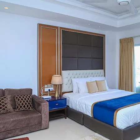 Ocean Breeze Studio Apartment Negombo Exterior photo