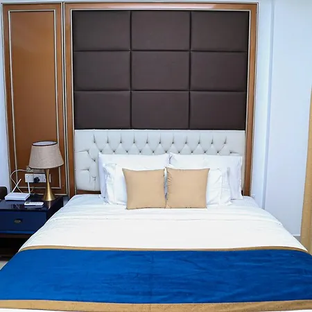 Ocean Breeze Studio Apartment Negombo Exterior photo
