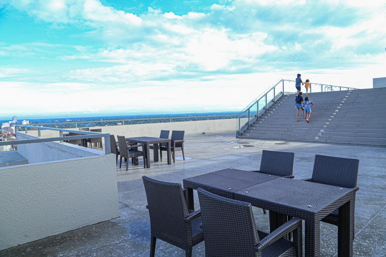 Ocean Breeze Apartment
