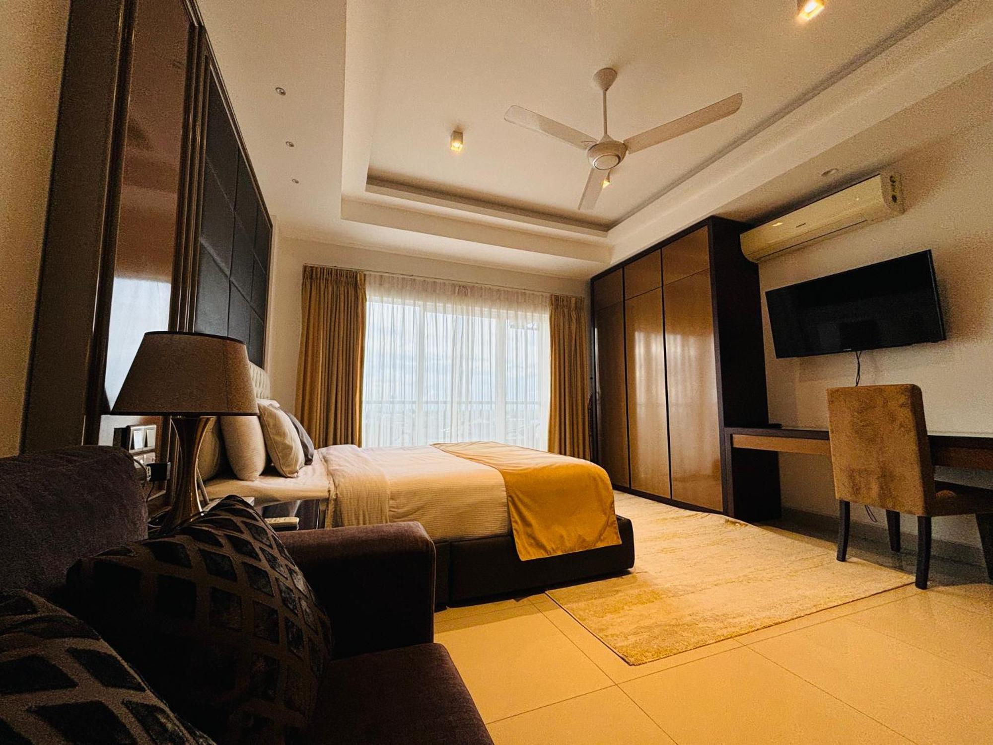 Ocean Breeze Negombo